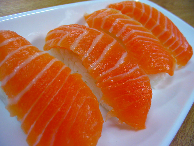 Salmon Nigiri [鮭握り]