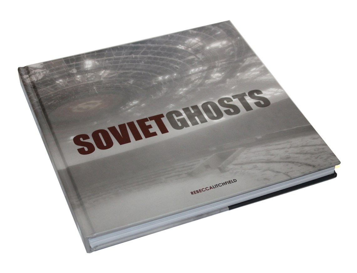 Amazon / Soviet Ghosts: The Soviet Union Abandoned: A Communist Empire in Decay