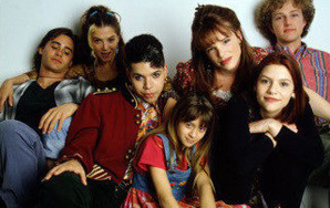 13 Awesome 90s TV Shows With Strong Female Leads