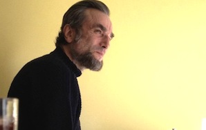 Daniel Day-Lewis Looks Amazing As Abraham Lincoln