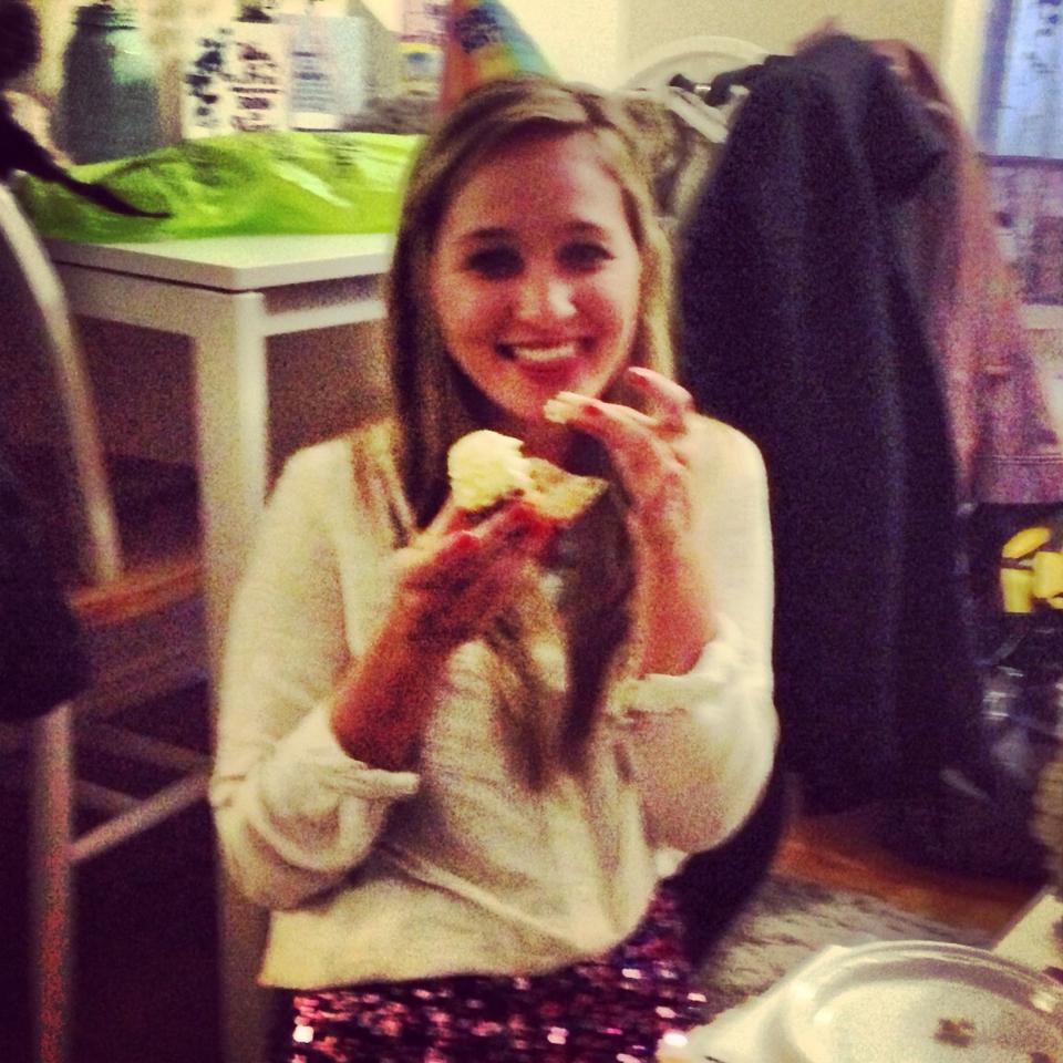 9 Unusual Ways To Describe What Falling In Love Feels Like Thought