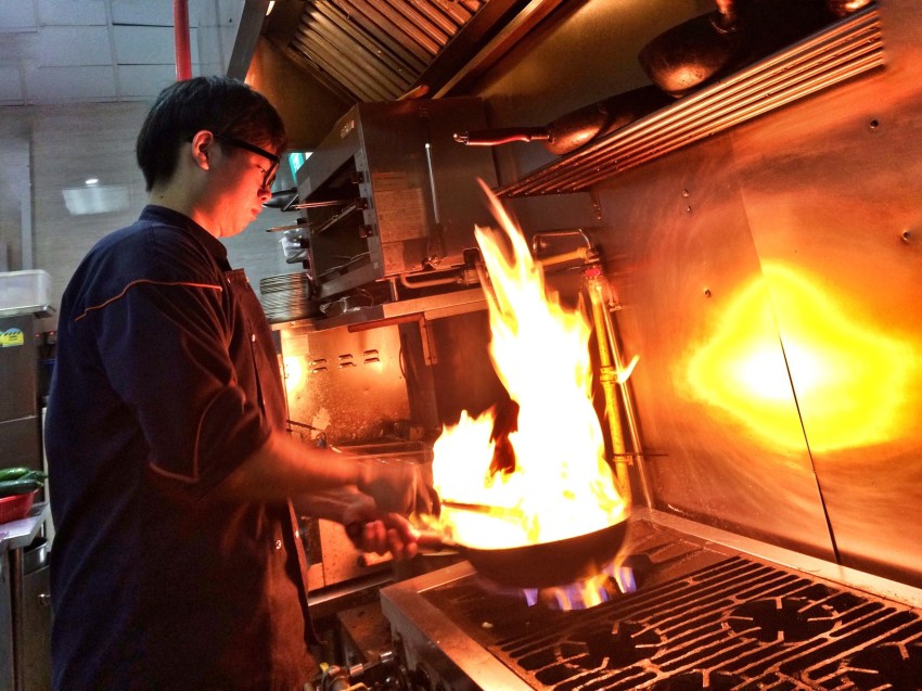 23 Life Lessons You Get From Working At A Restaurant