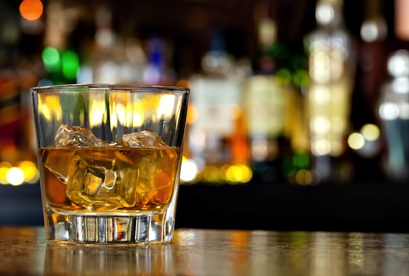 The 9-Step Guide To Drinking Whiskey | Thought Catalog