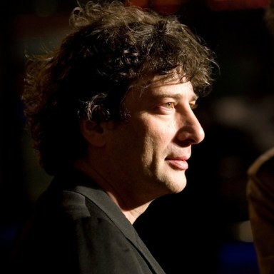 8 Reasons Neil Gaiman Is A Literary God