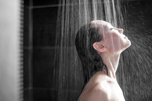 500px x 333px - Communal Showers Actually Helped Me Feel Comfortable About My Body |  Thought Catalog