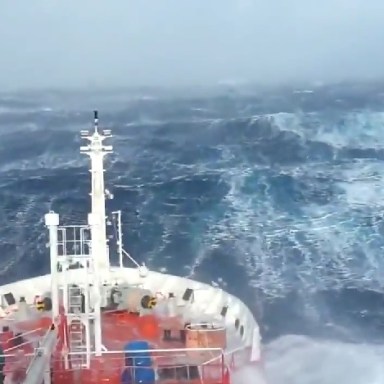 Watch These Giant Waves End The Search For The Malaysian Flight