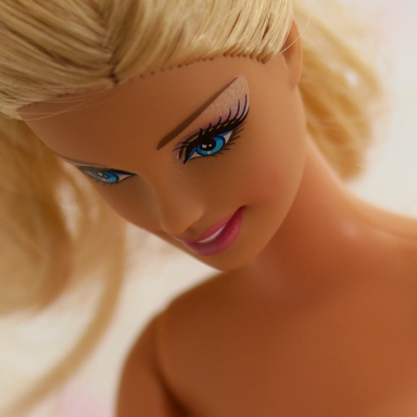 Girls Are Smart Enough Not To Need A “Normal Sized” Barbie. Stop!