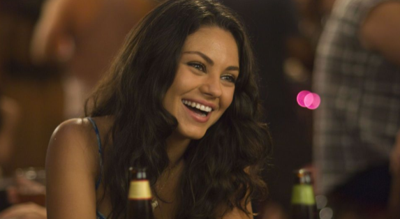 13 Ways You Know You’re Dating A High-Quality Woman