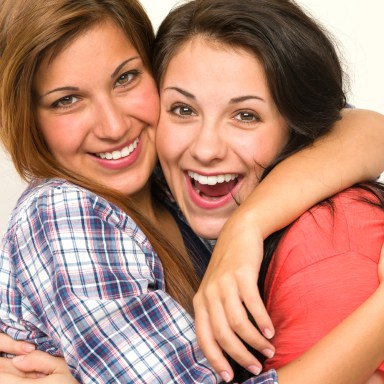 6 Reasons You Should Hug The Person Next To You