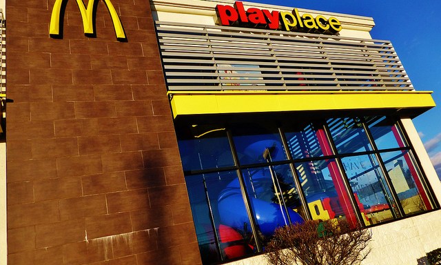 28 McDonalds Employees Tell All About The Disgusting Things They’ve Seen At The PlayPlace