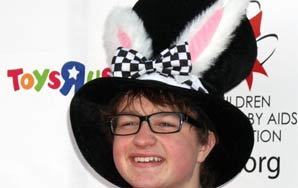 I’m Convinced That Angus T. Jones Is Anne Gus