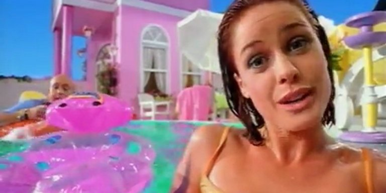 20 Guilty Pleasure Songs From The 90s You Secretly Know All The Lyrics To