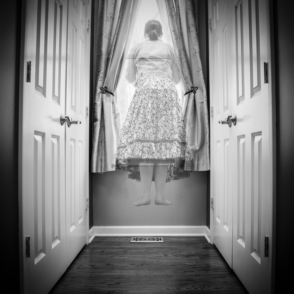 27 People Share Their Creepy, Mysterious Stories Of Phantoms And The