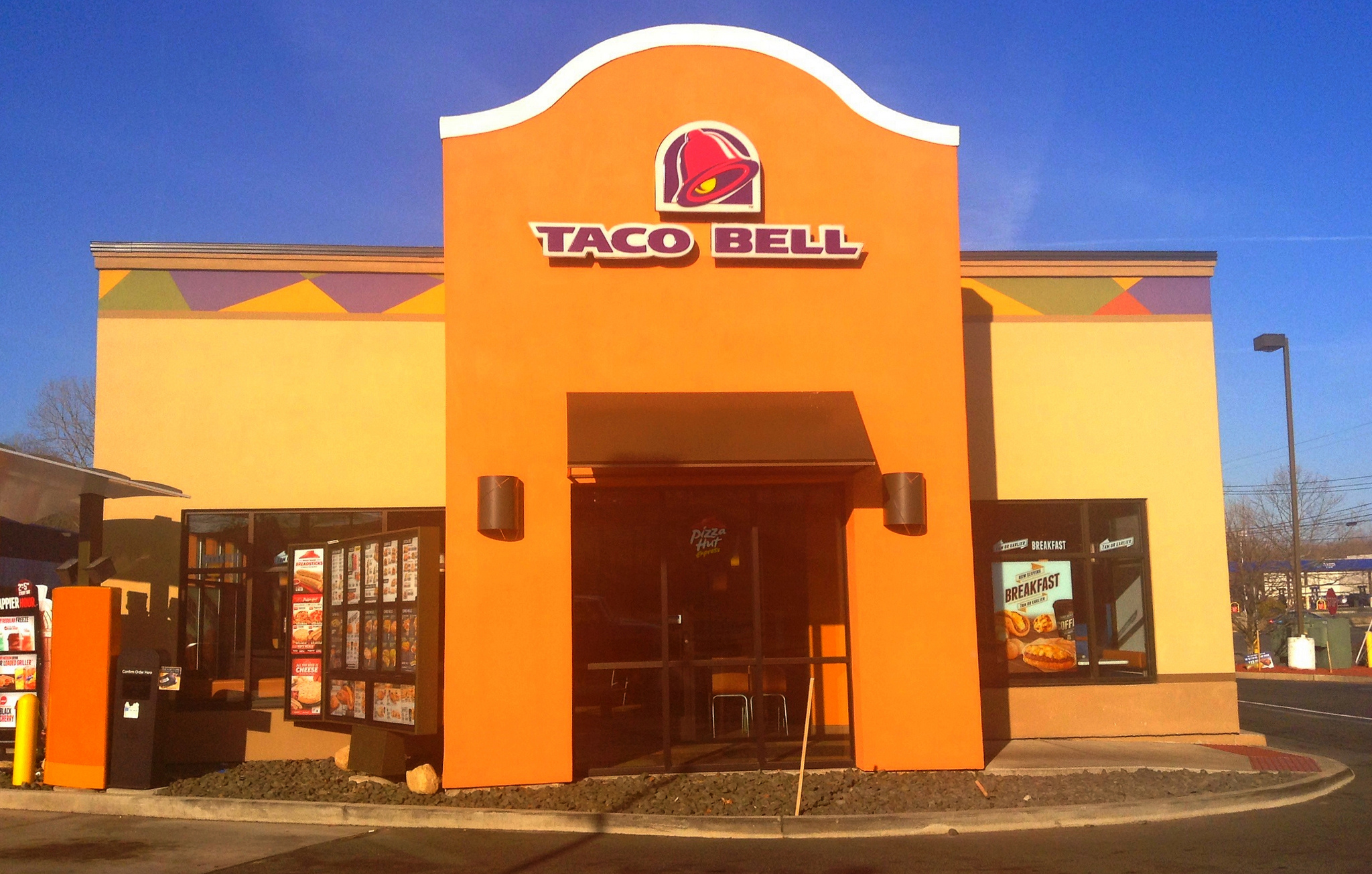 53 Thoughts Everyone Has At Taco Bell | Thought Catalog