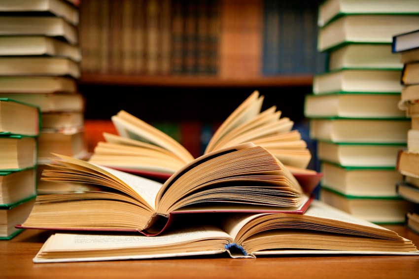Confessions Of A Binge Reader (Or, How I Read So Much)