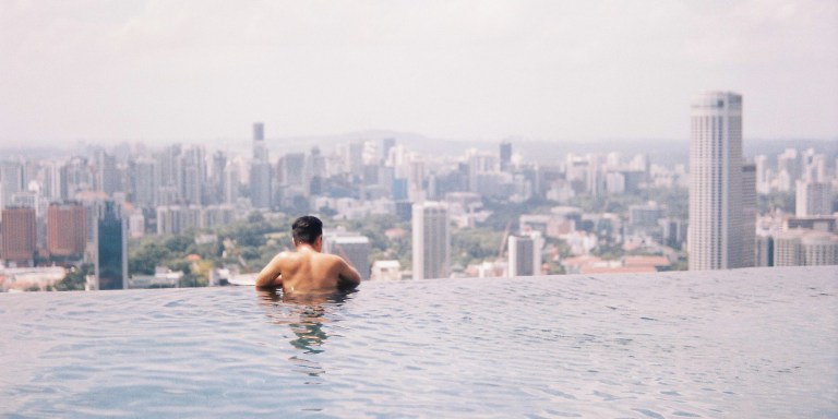7 Incredible Things You’ll Experience If You Travel The World Alone