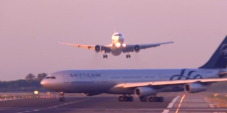 Passenger Planes Seconds Away From Crashing Into Each Other Diverted Away By Alert Pilot