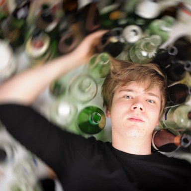 10 Signs You Have A Drinking Problem