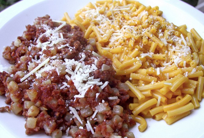 31 People Describe The Weird Food They Love That Everyone Else Thinks Is Gross Thought Catalog