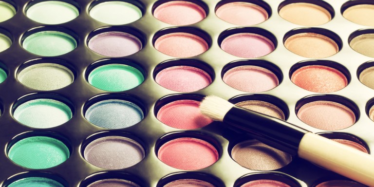 4 Reasons You Should Stop Wearing Makeup Right Now