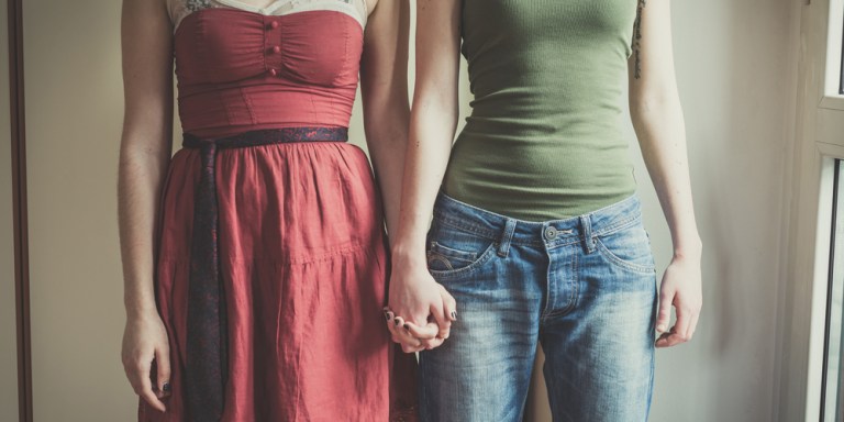 10 Lessons I Learned From Dating Lesbians Online