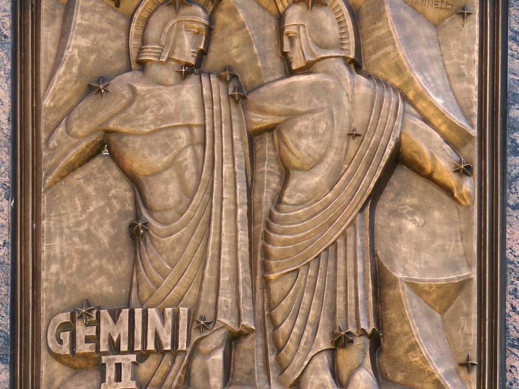 How To Date A Gemini Thought Catalog