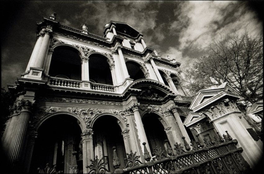 10 Haunted Places In Michigan That Will Make Your Skin Crawl