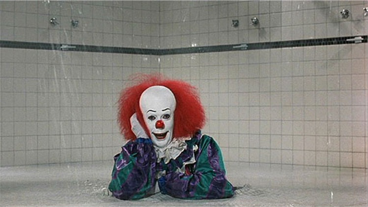 Pennywise_shower