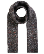 Stella McCartney's chunky knit scarf / Stella McCartney. 