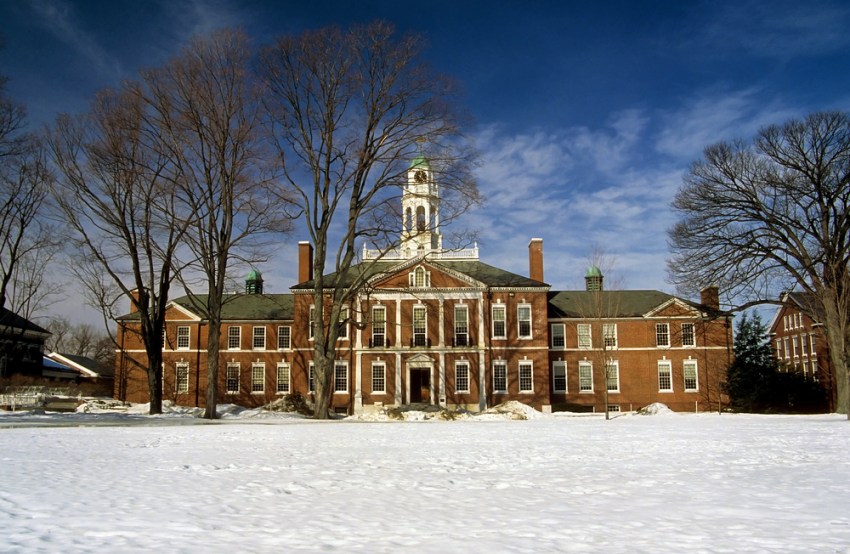 19 Things You Only Know If You Went To A Small Private College In The Midwest