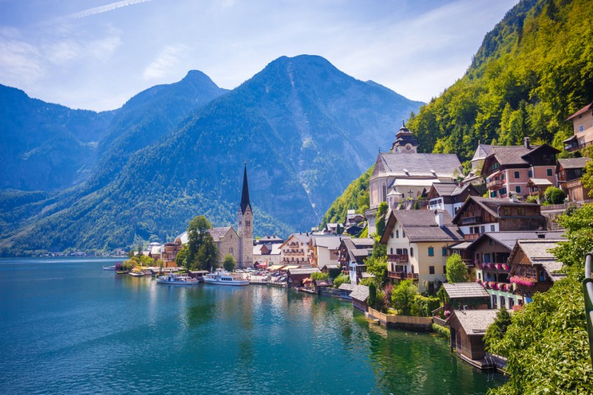 10 Crafty Ways To Cut Costs So You Can Travel The World