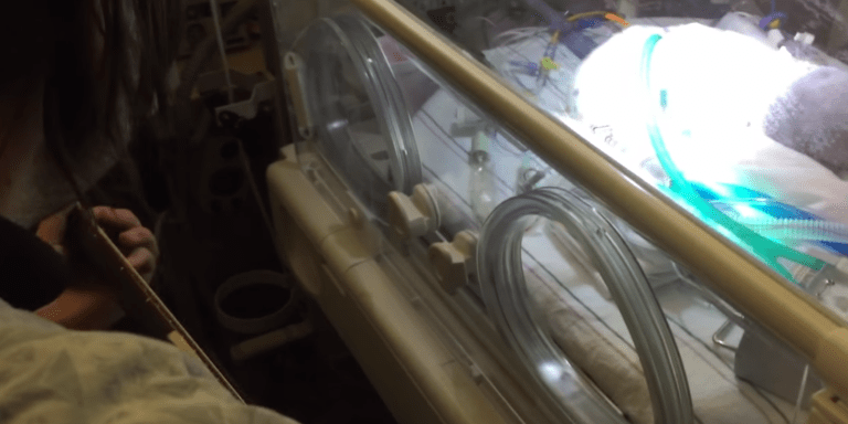 What This Father Did For His Dying Baby Will Move You To Tears