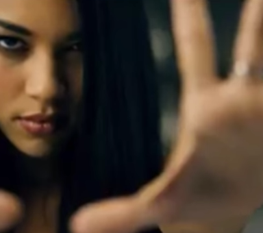 Here Are The Most Hilarious Tweets About The Hot Mess That Is Lifetime’s Aaliyah Movie