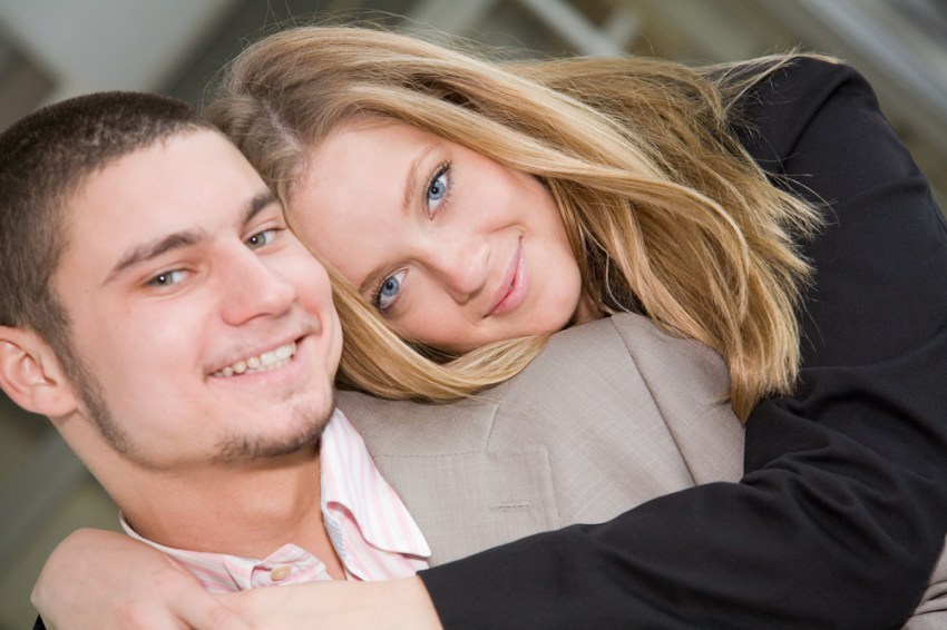 11 Things People Hate About Facebook Couples