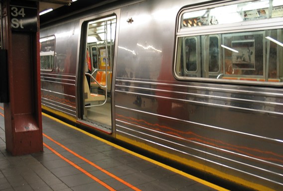 17 Do’s And Don’ts Of Riding The NYC Subway