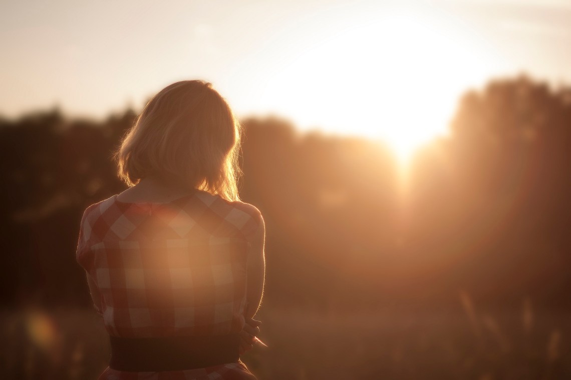 Unsplash / Sunset Girl