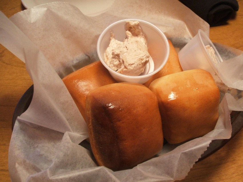 21 Popular Restaurants You Eat At And The Most Underrated Thing On Their Menu