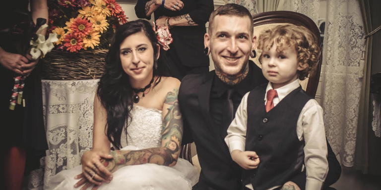 This Couple’s Spooky Wedding At The Lizzie Borden House Will Make Horror Nerds Everywhere Jealous
