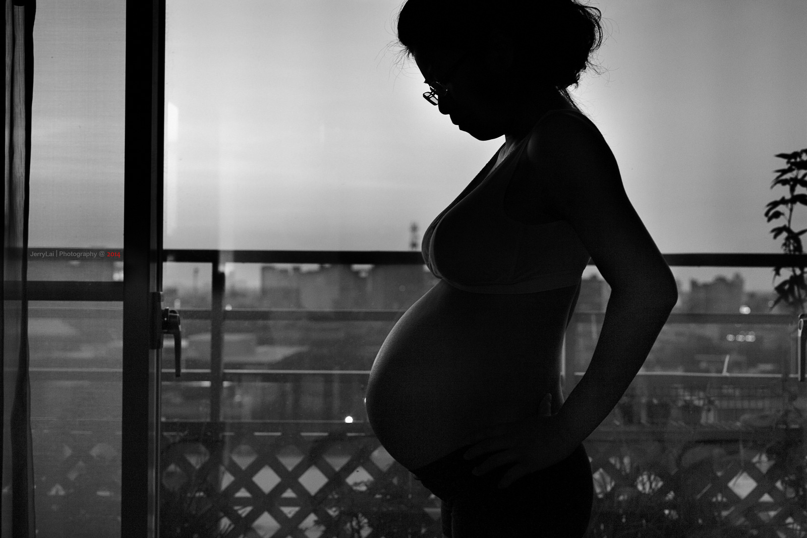 we-asked-30-women-to-describe-what-terrifies-them-most-abount-pregnancy