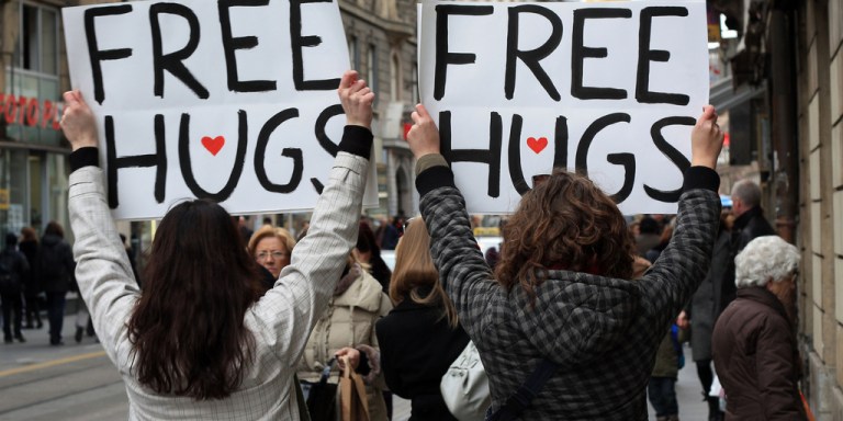 7 Scientific Reasons Hugging Is The Best Thing Ever