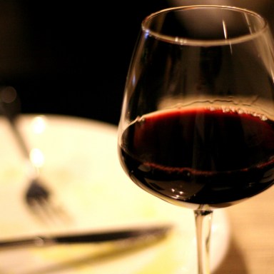 Study Shows How Red Wine Makes Women Horny…Recipes Included!