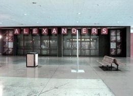 Alexander's Kings Plaza