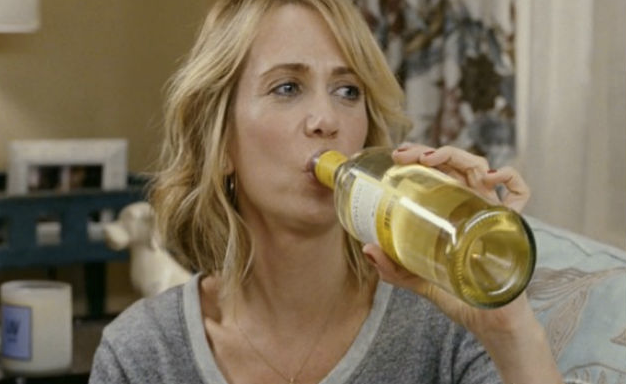 19 Signs You’re In A Relationship With White Wine