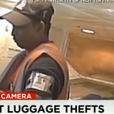 Report Proves That Airport Baggage Handlers Are Stealing From Passengers And The Worst Is Coming From JFK And LAX