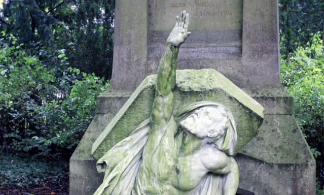 Creepy History: 9 Famous Graves To Add To Your Bucket List