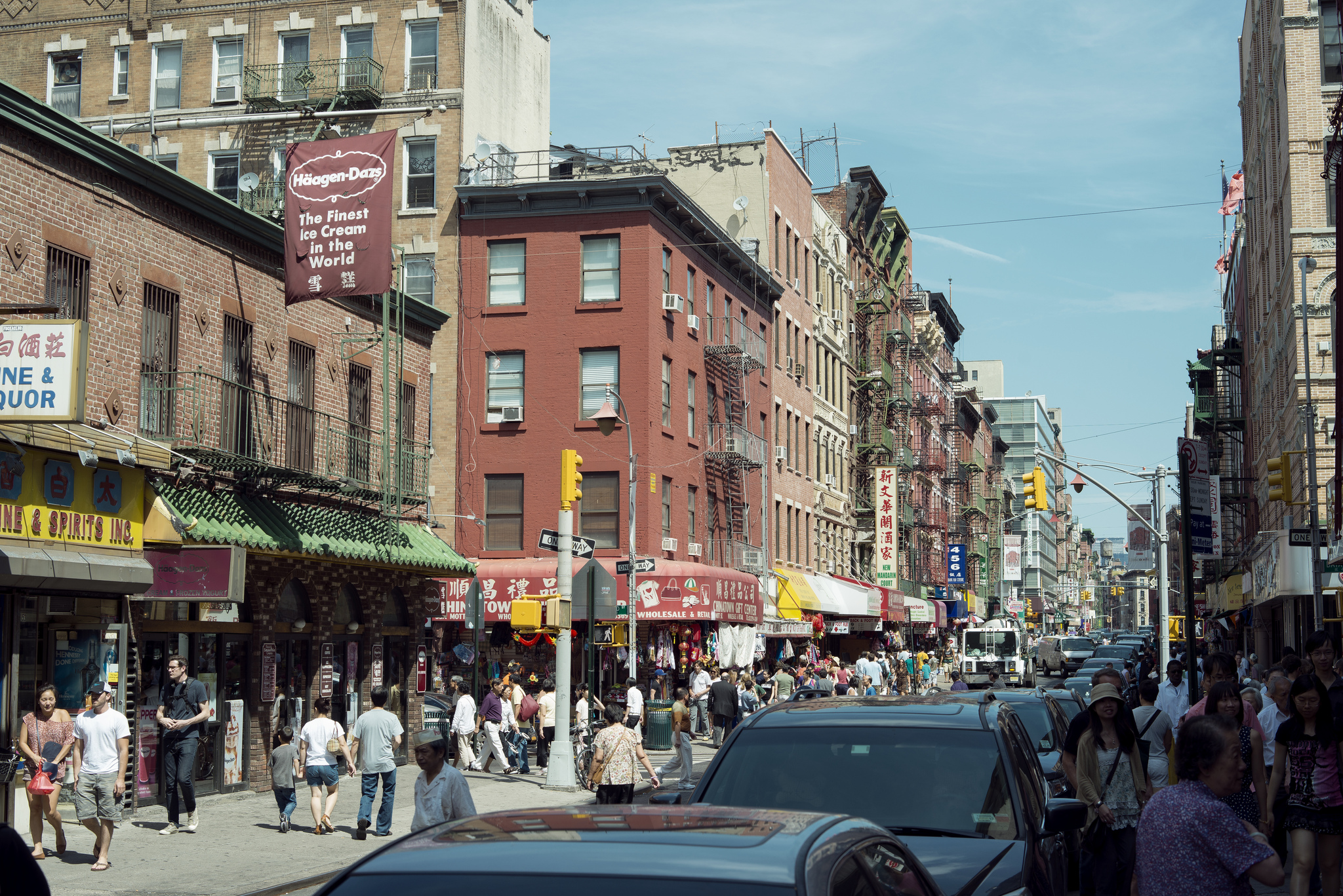 The Reason Why New York City’s Chinatown Is Next To Little Italy