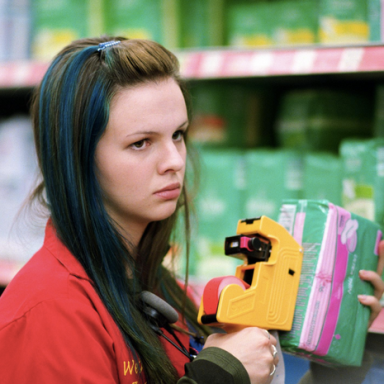 17 Hilarious Things Only People Who Have Worked In Retail Understand