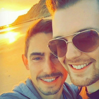 10 Photos Of Gay Couples Being Totally Adorable