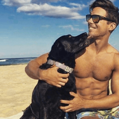 19 Photos Of Hot Guys With Dogs That Perfectly Explain Why They’re Your Two Favorite Things