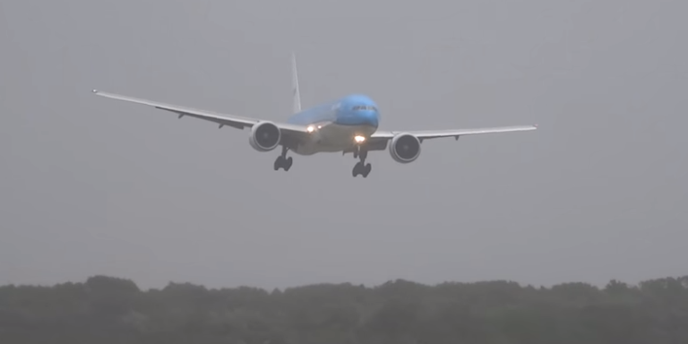 Video Of This Airplane’s Turbulant Landing Will Have You Clutching Your Seat In Suspense